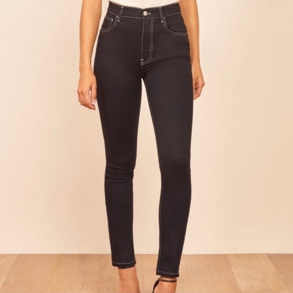 Reformation Denim - EUC Reformation High Rise Black Jeans with Contrast Stitching Size 26